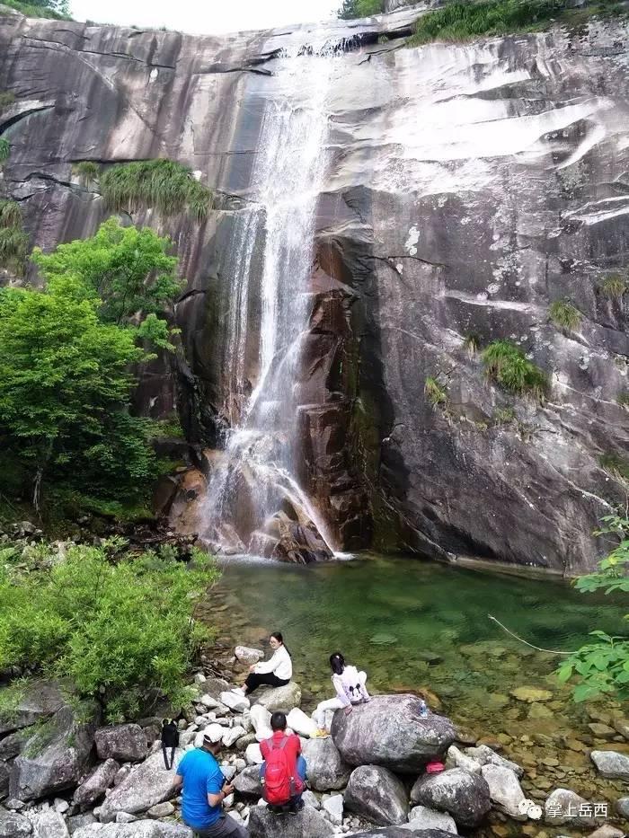 小红帽的冒险之旅